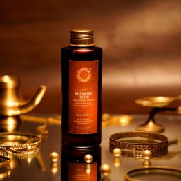 Buy Nalpamaradi Thailam Skin Brightening and De-Tanning Oil Shesha Ayurveda