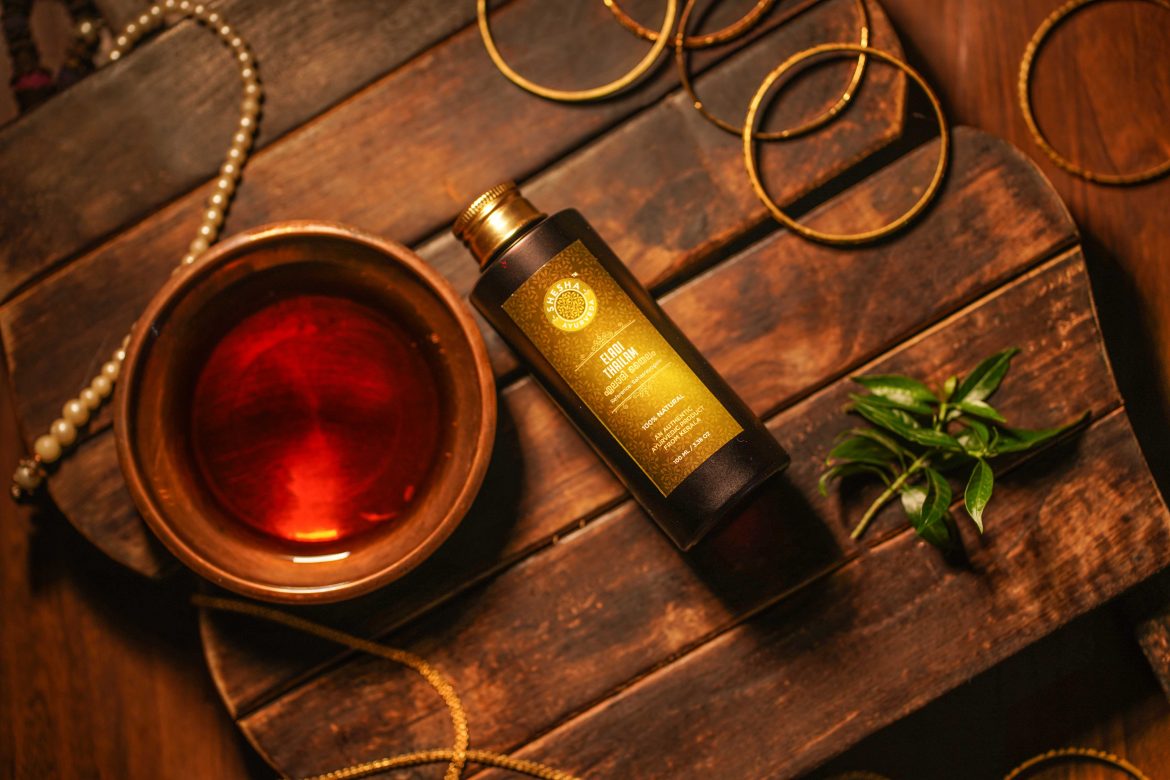Buy Eladi Skin Hydrating Thailam 100ml (glass bottle) Deeply ...